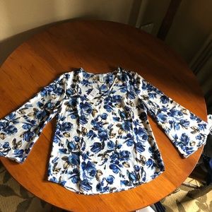 White House Black Market floral blouse size 4